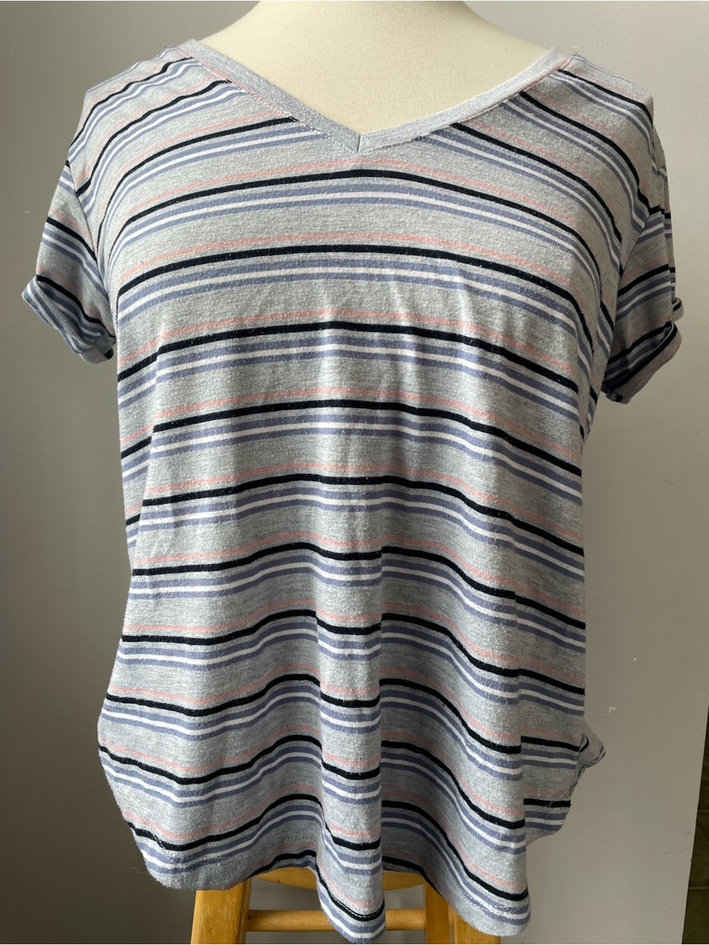 Ardene Women's V-Neck Short Sleeve Tee - Light Gray with Navy & Pink Stripes L